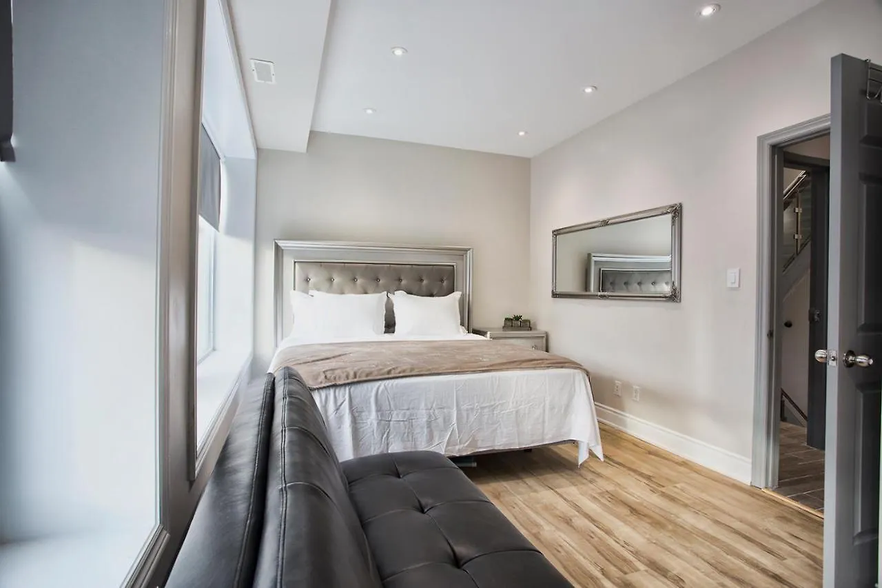 Toronto Rooms And Suites