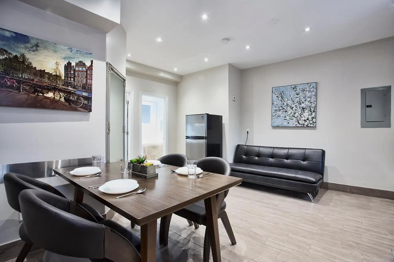 Toronto Rooms And Suites Hostel