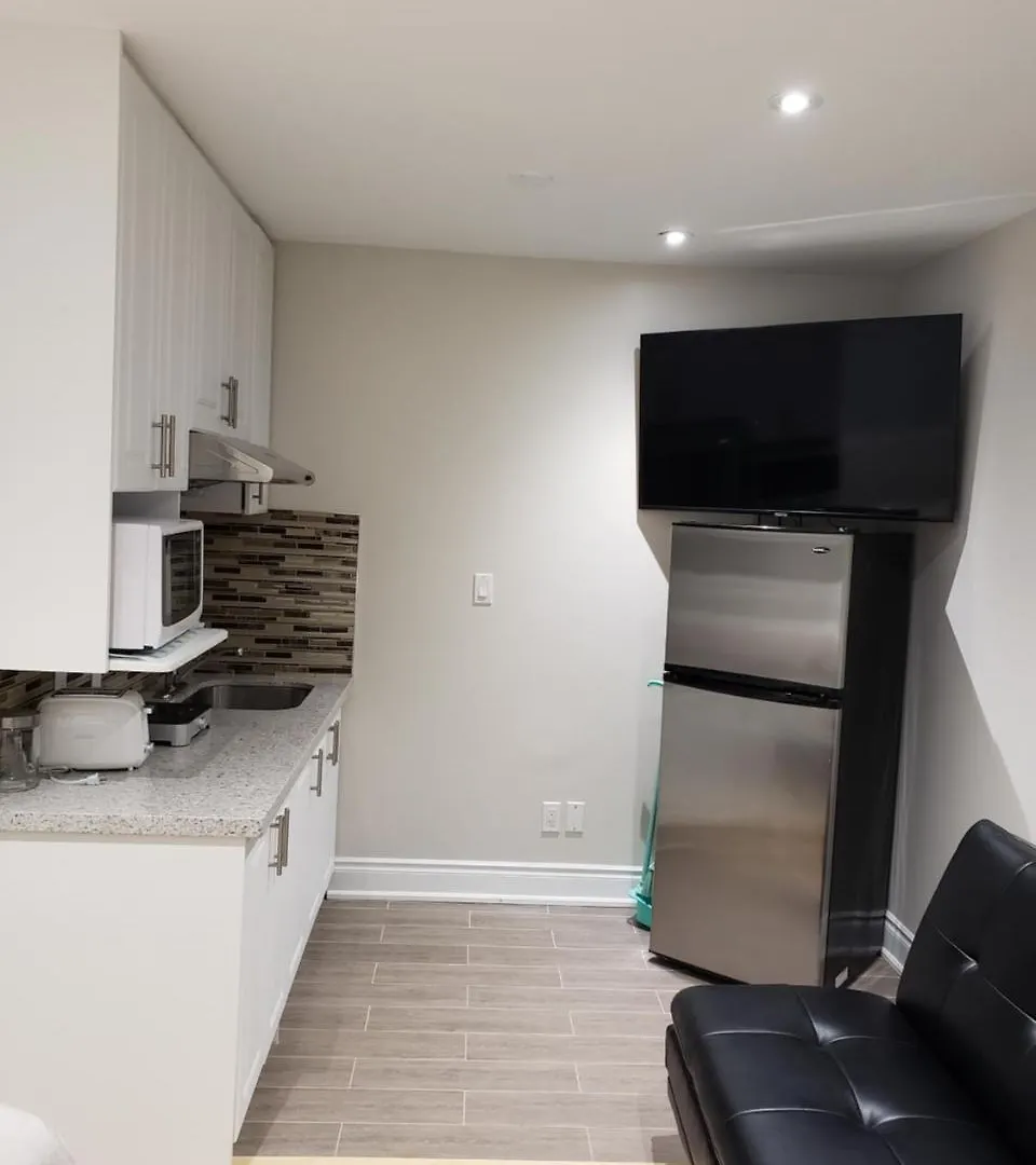 Hostel Toronto Rooms And Suites Canada