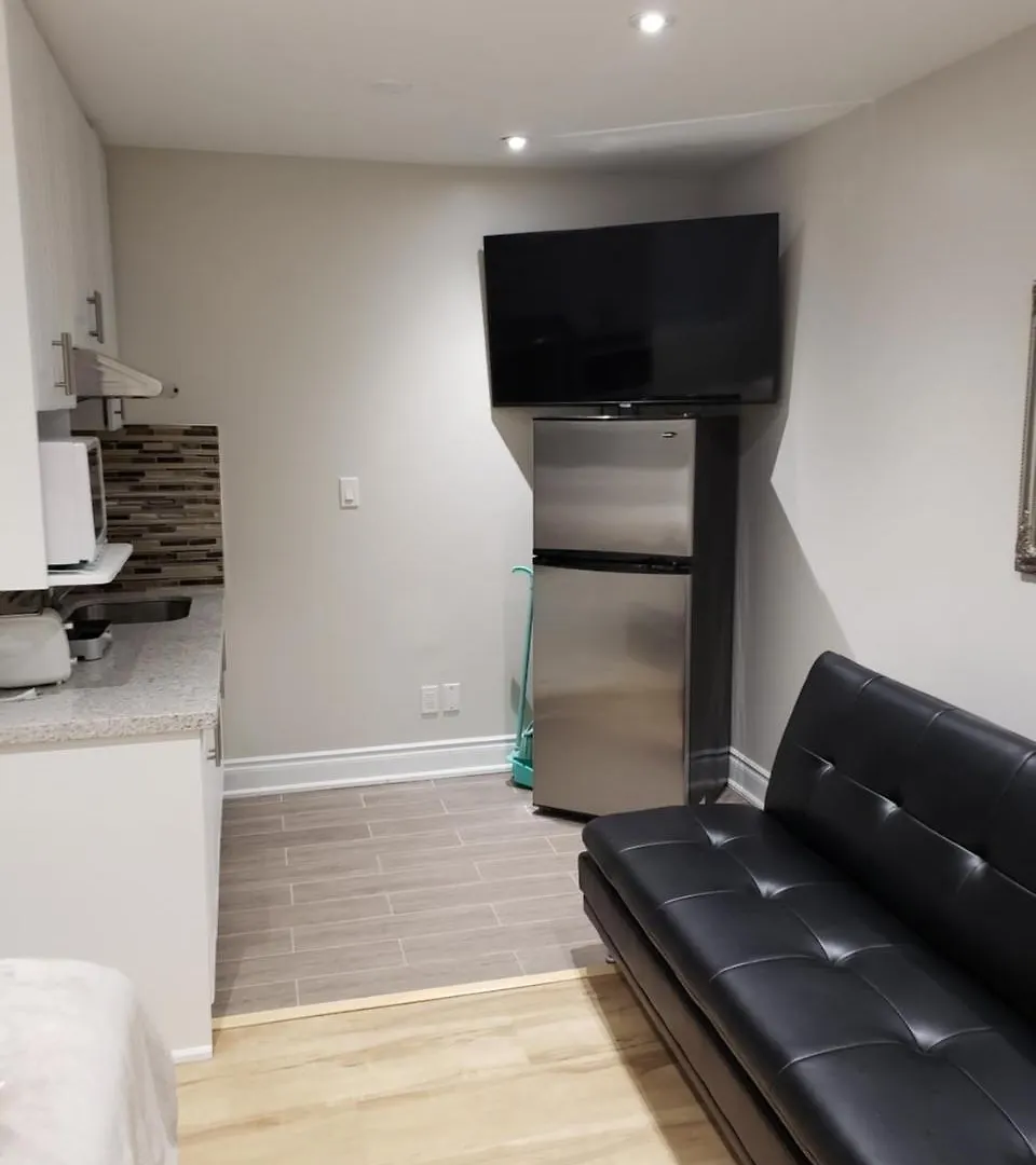 Toronto Rooms And Suites Canada