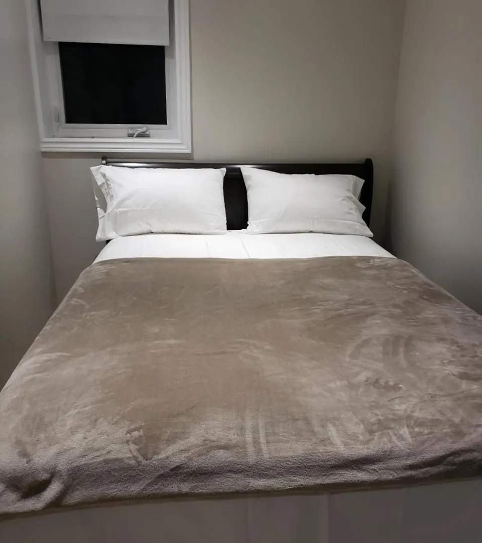 Toronto Rooms And Suites